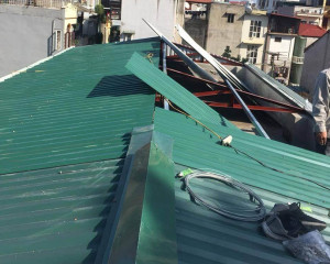 Báo giá dịch vụ thay tôn và máng xối tại Nhà Bè